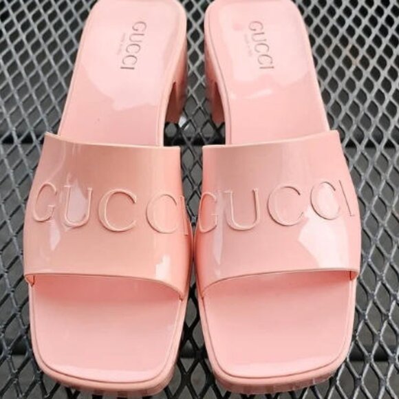 Gucci Pink Mules with Embossed Logo Size 39 (8.5-9) 624750 - Picture 1 of 6